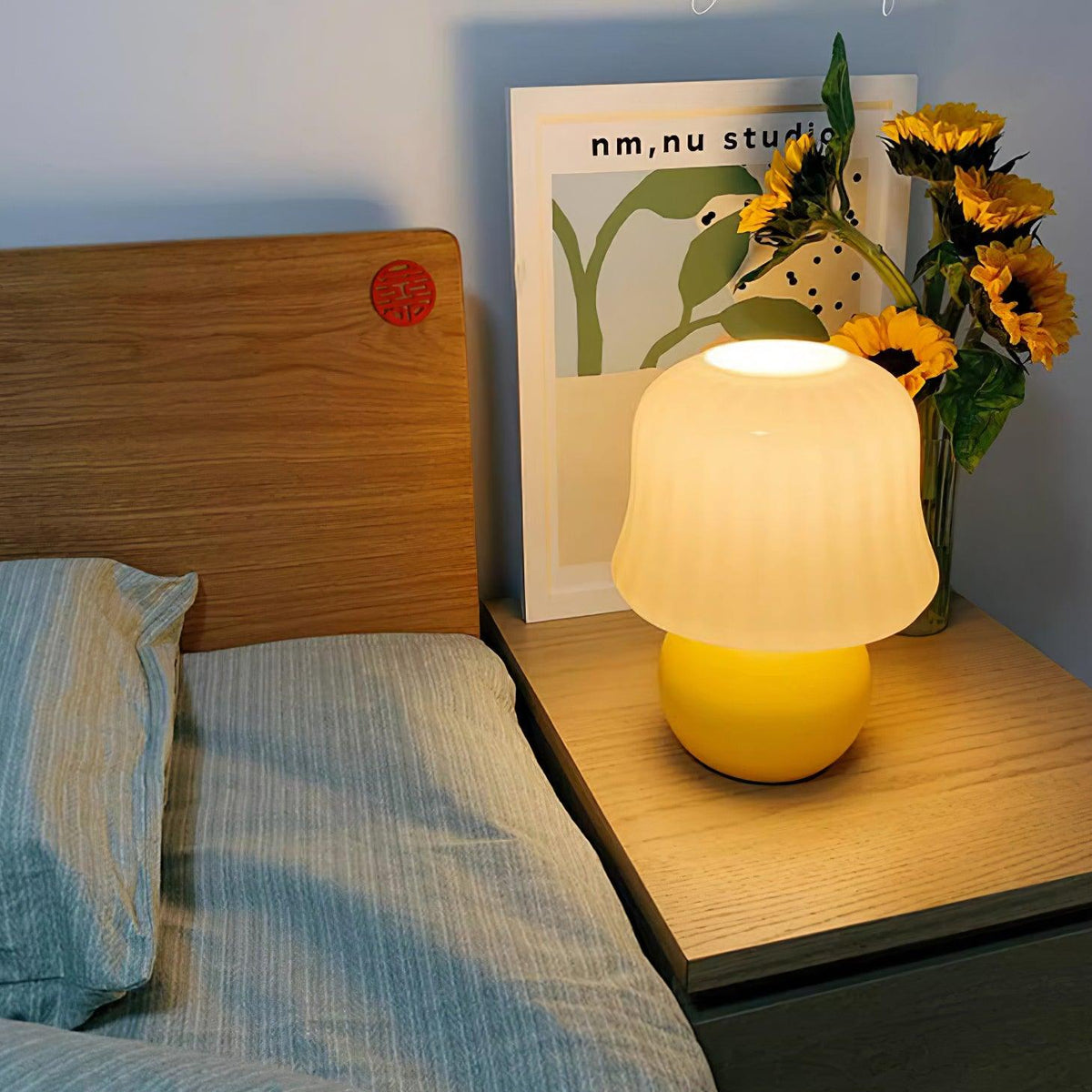 Ceramic Accent Lamp with Enamel Shade 11.4 in Beige for Nightstands Bedrooms Living Rooms Study Desks Side Tables E14 Socket 15W Soft Glow