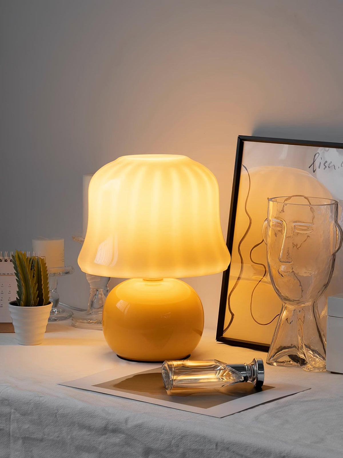Ceramic Accent Lamp with Enamel Shade 11.4 in Beige for Nightstands Bedrooms Living Rooms Study Desks Side Tables E14 Socket 15W Soft Glow