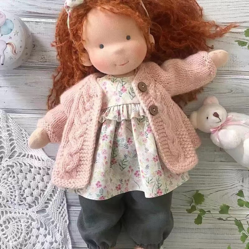 Juego creativo | Muñeca Waldorf artesanal en tela suave con cabello de mohair de primera calidad | Juguete único para aventuras imaginativas