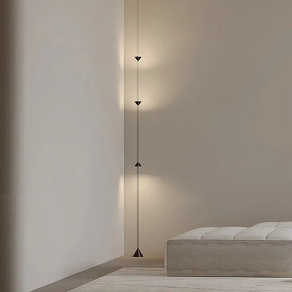 Lámpara de poste con barra de tensión LED cálida, altura ajustable de 11.5 pies, luz de columna vertical minimalista moderna para dormitorio, sala de estar, oficina en casa, ambiente
