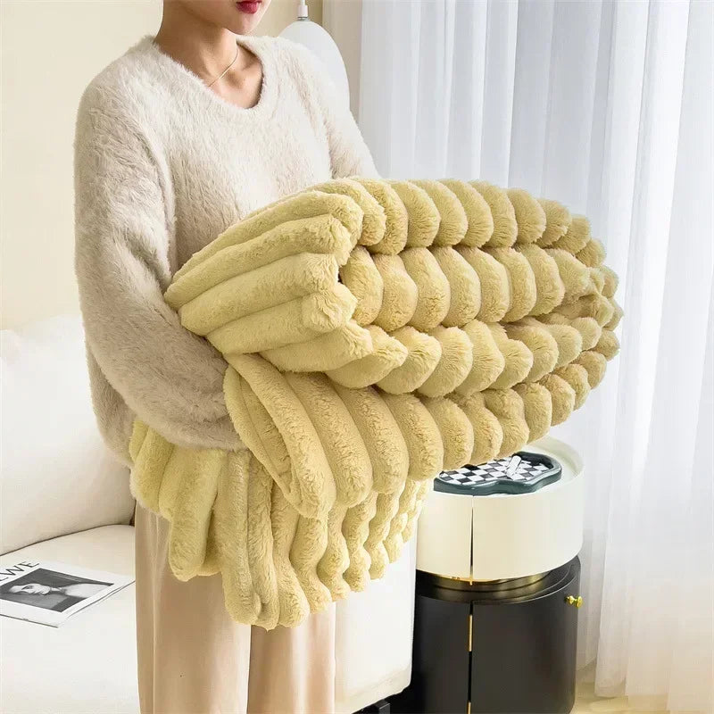 Faux Shearling Throw Blanket – Plush Fleece for Couch, Bed & Living Room in 5 Sizes | Cozy Soft Layering Piece for Cold Seasons &