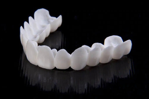 Removable Smile Veneers – Temporary Cosmetic Teeth Covers for Gaps, Stains & Chips – Custom-Mold Upper Arch for Confident Speaking & Eating