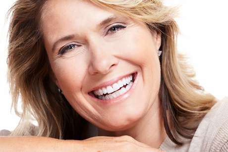 Snap On Teeth Veneers, Clip On Veneers for Gaps and Stains, Resin Teeth Cover for a Natural Smile, Cosmetic Veneers