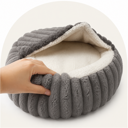 Cama para mascotas con capucha y base antideslizante Ortekor (para gatos y perros pequeños)