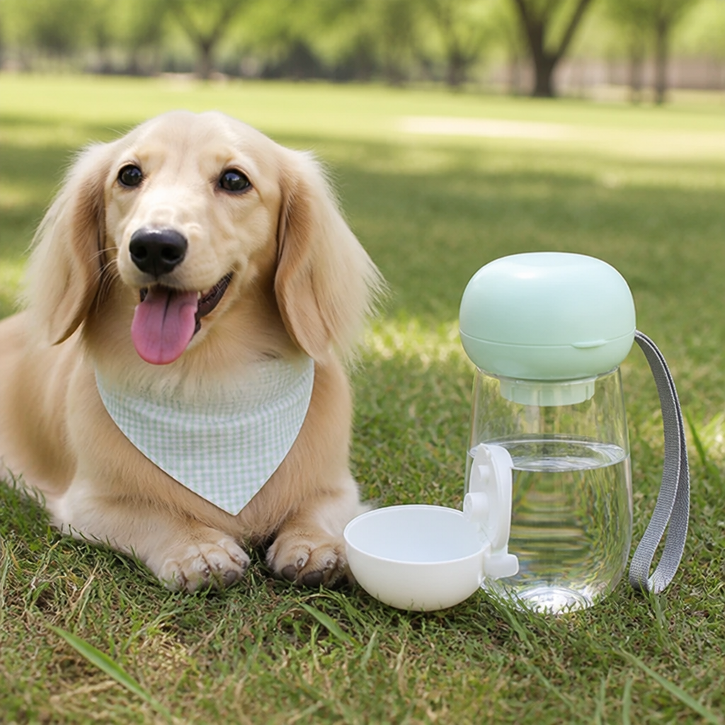 Ortekor Portable Food-Grade Pet Water Bottle (Lanyard)