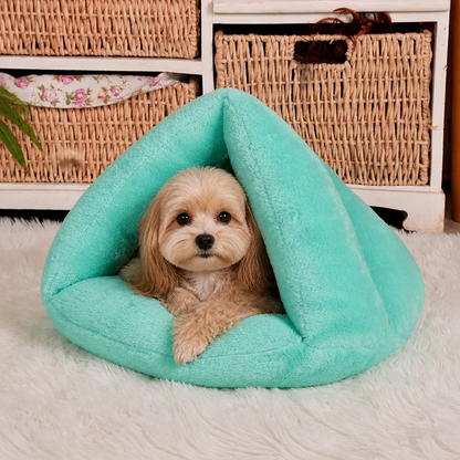 Ortekor Thick Plush Warm Triangle Kennel Mat