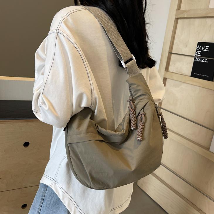 EVERCARRY | Nylon Shoulder Bag with Smart Compartments | Lightweight & Water-Repellent for Everyday Use