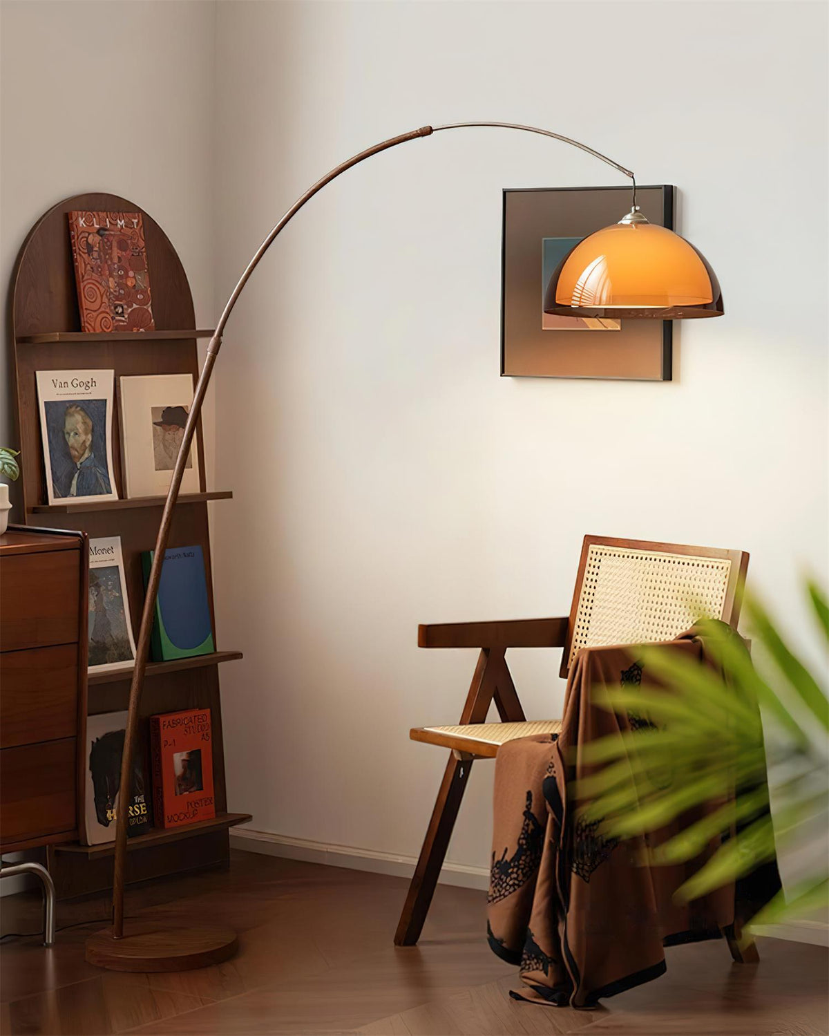 Lámpara de pie de arco elegante | Diseño moderno con pantalla de cúpula cálida para un ambiente acogedor