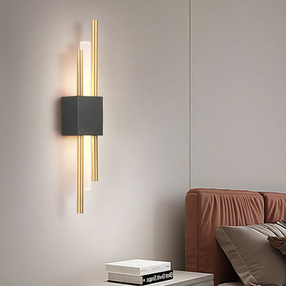 Iluminación elegante | Aplique de pared negro y dorado con diseño moderno | Lámpara con estilo para decoración del hogar