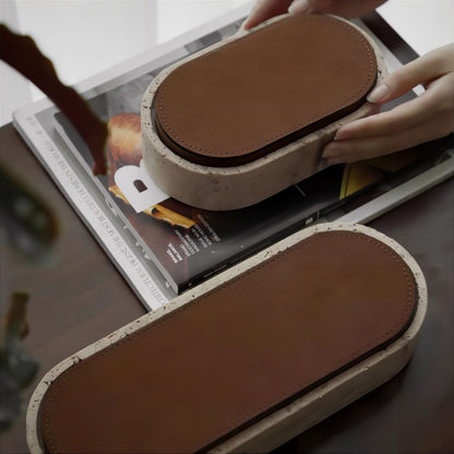 Elegante joyero ovalado de travertino con tapa de cuero: organizador de joyas único para anillos y collares