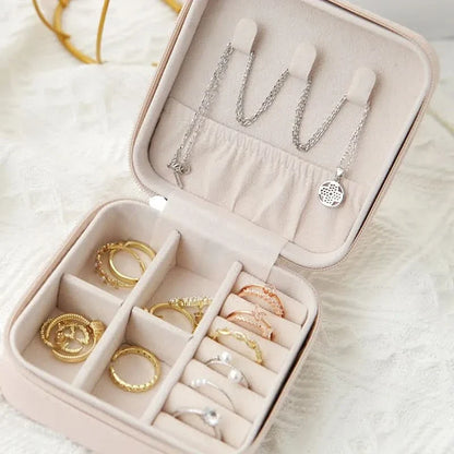 VELVAFLOW – Portable Jewelry Storage Case for Everyday Travel