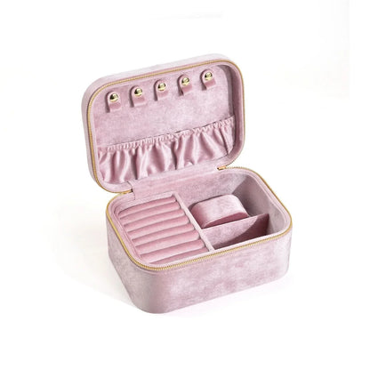 LUXEFLOW – Suede Travel Jewelry Case with Elegant Storage Design