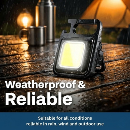 Linterna LED de bolsillo compacta con llavero