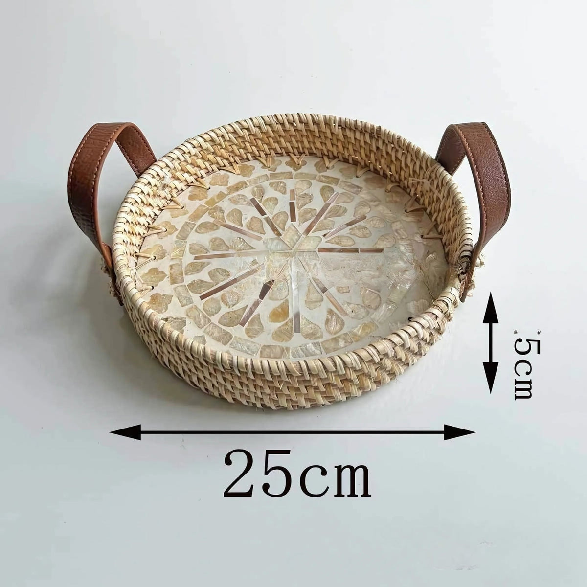 Bandeja de servir Fable: diseño de ratán artesanal ecológico