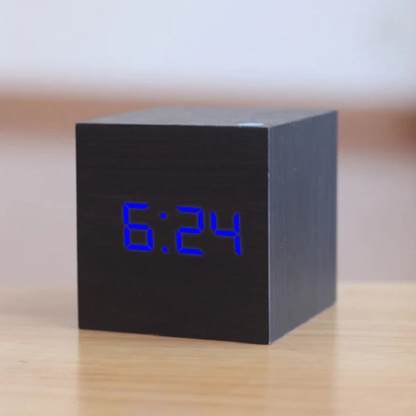 Radio reloj digital LED cuadrado compacto