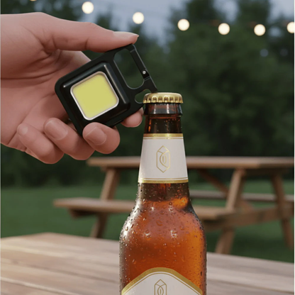 Linterna LED de bolsillo compacta con llavero