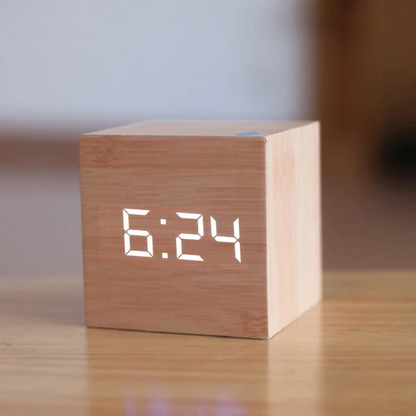Radio reloj digital LED cuadrado compacto