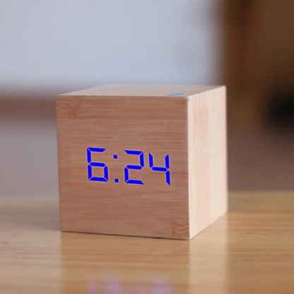 Radio reloj digital LED cuadrado compacto