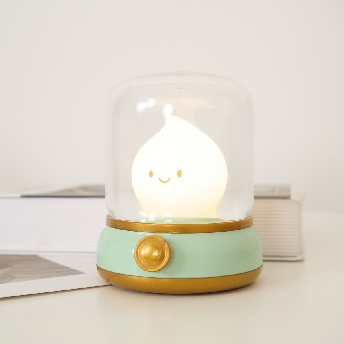 Vintage-Style Flame LED Accent Lamp 4 in Adjustable Brightness USB Rechargeable Bedroom Nightstand Reading Desk Decor