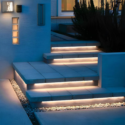 Tira de luz LED flexible | Diseño impermeable de 24V con instalación empotrada | Ideal para iluminación exterior