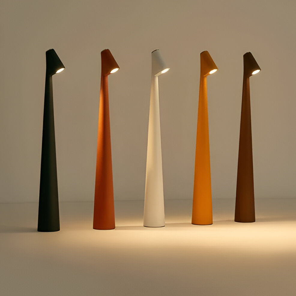 Elegante lámpara de escritorio LED, estilo moderno y sencillo