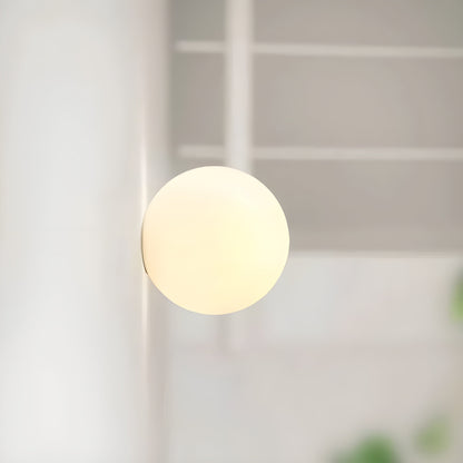 Aplique esférico con pantalla de acabado mate para habitaciones medianas – Casquillo E27 – Diseño minimalista moderno para dormitorios, recibidores y salas de estar