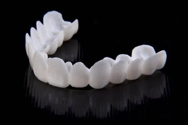 Removable Snap-On Veneers for Temporary Smile Makeover – Heat-Moldable Cosmetic Teeth Covers for Top Teeth
