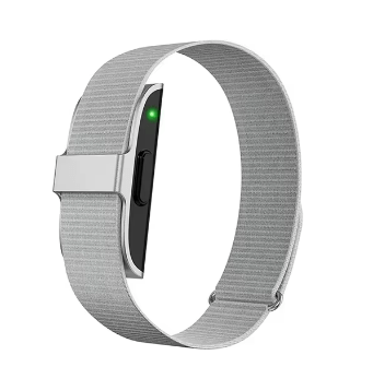 HealthTrack | Monitor de actividad física IP68 con medición de frecuencia cardíaca y oxígeno | Diseño elegante para estilos de vida activos