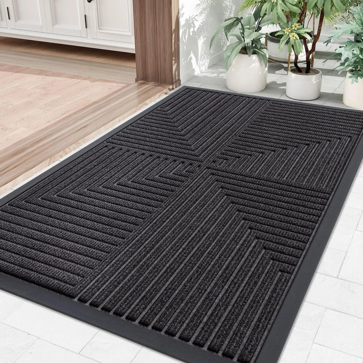 Alfombrilla antideslizante de alta resistencia Ortekor | Diseño duradero que atrapa la suciedad para entradas seguras de alto tráfico