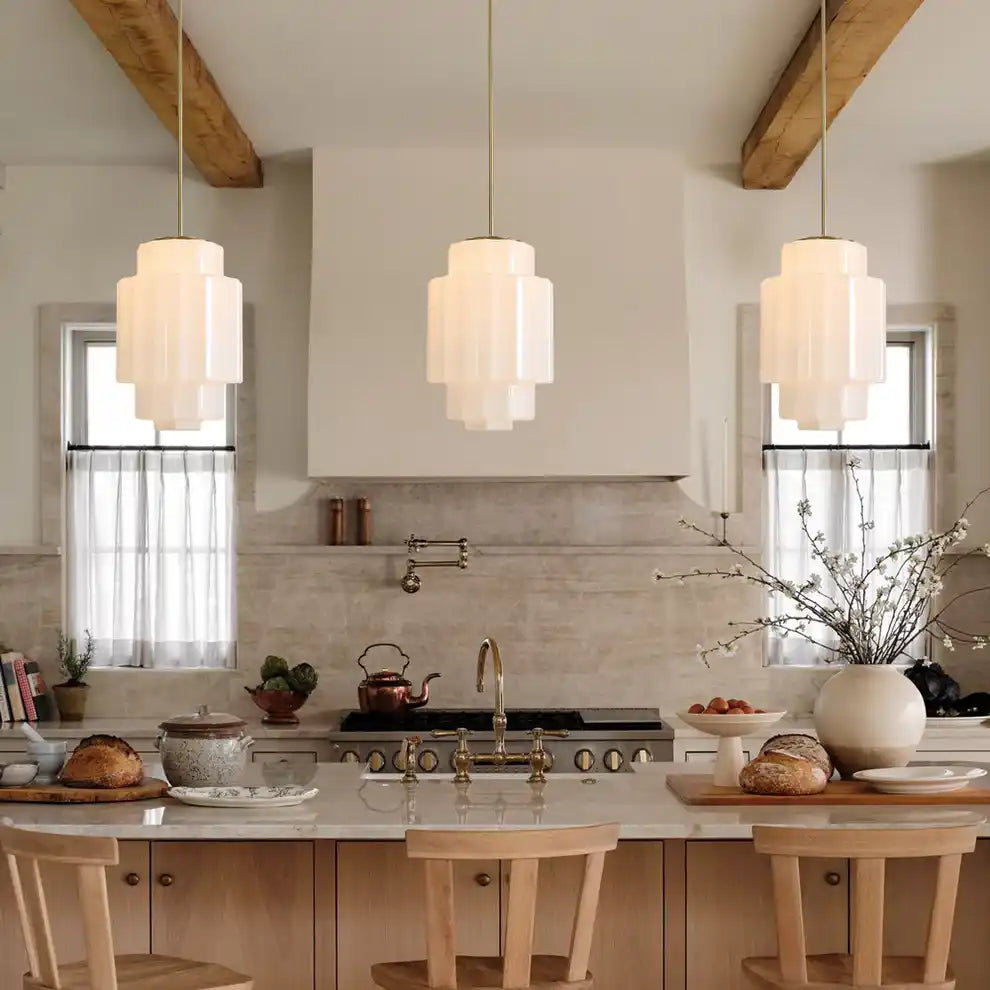 Lámpara colgante de vidrio opalino de 16 pulgadas con acabado en latón cálido, ajustable para isla de cocina, vestíbulo y dormitorio