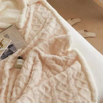 WOOLBLISS – Warm Lambswool Blanket for Relaxing Evenings