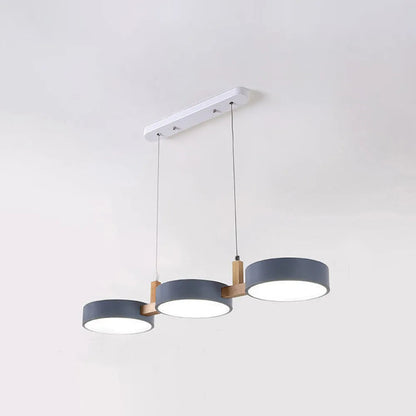 Lámpara de techo de triple pantalla para isla de cocina y comedor: luminaria de 30 pulgadas de materiales mixtos con cables ajustables y diseño de bajo perfil para