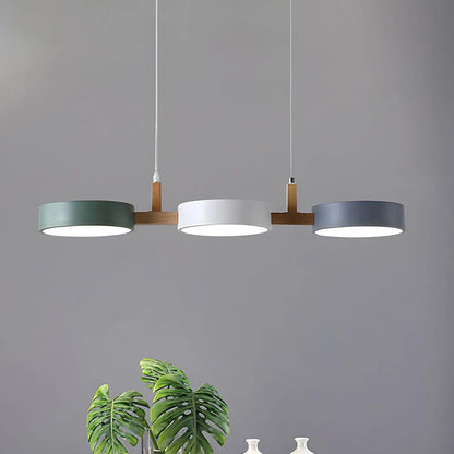 Lámpara de techo de triple pantalla para isla de cocina y comedor: luminaria de 30 pulgadas de materiales mixtos con cables ajustables y diseño de bajo perfil para