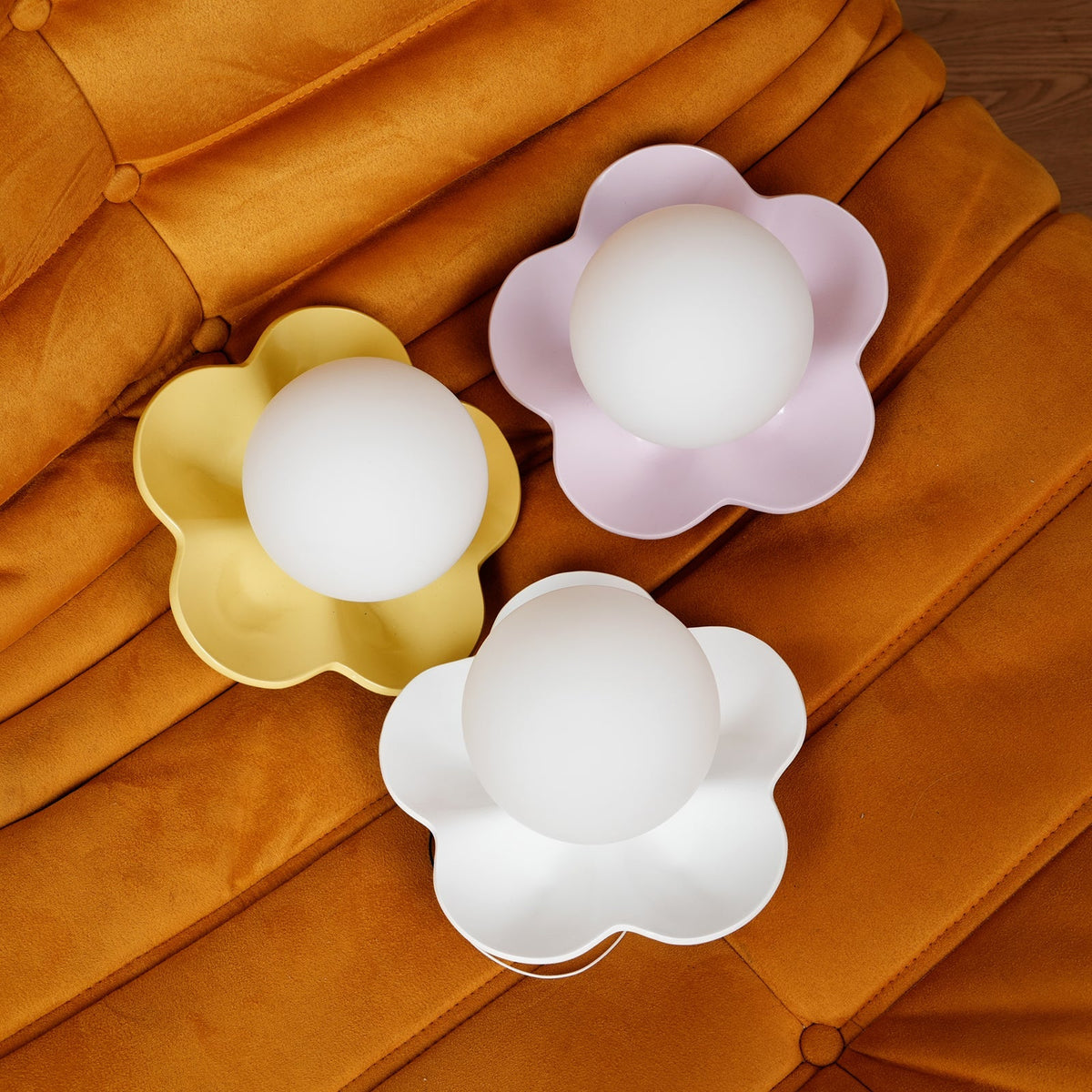 Resin Flower Sconce Light 8 in White Purple Yellow for Bedroom Living Room Hallway G9 Bulb Base Indoor Accent Fixture