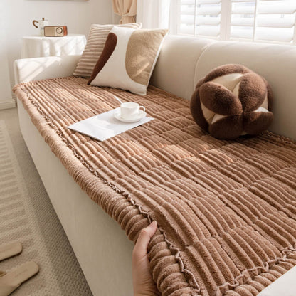 Plush Flannel Furniture Protector for Pets – Non-Slip Waterproof Sofa Throw for Dogs & Cats – Machine Washable Couch Shield