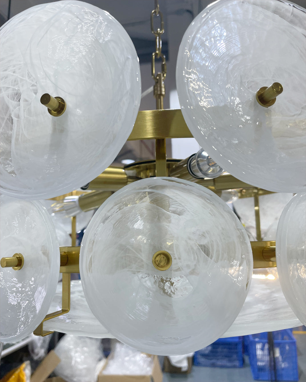 Tiered Glass Disc Pendant Light for Dining Room – Amber Circular Shade Ceiling Fixture – Adjustable Hanging Lamp for Kitchen Island Living R