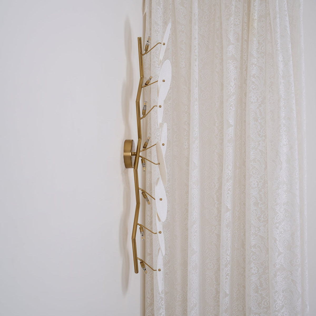 Ceramic Petal Wall Sconce Sculptural Multi-Light Fixture Hardwire Installation for Bedroom Living Room Hallway Modern Artistic Decor