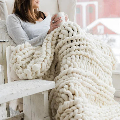 Ortekor LuxeWool | Chunky Wool Yarn for Cozy Blankets & Cushions | Fluffy Texture for Easy DIY Creations