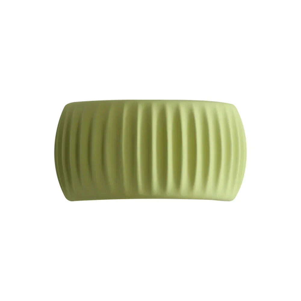 Aplique de pared para dormitorios y pasillos: lámpara decorativa de resina de 9.4 pulgadas en color crema suave, casquillo cableado para interiores modernos, ahorra espacio