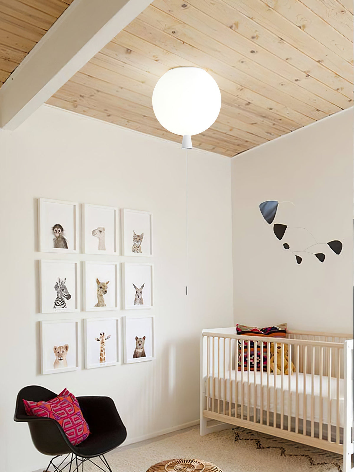 Kids Room Hanging Light Fixture with Pull Chain Switch – Playful Orb Shape Pendant Lamp for Nursery, Bedroom & Play Area – E27 Socket, Multi