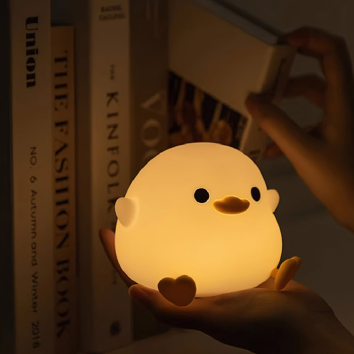 LED Nightstand Light 4 in Tall Acrylic Minimalist Desk Lamp Warm Glow USB Charging Port Bedside Reading Light Space-Saving Modern Decor