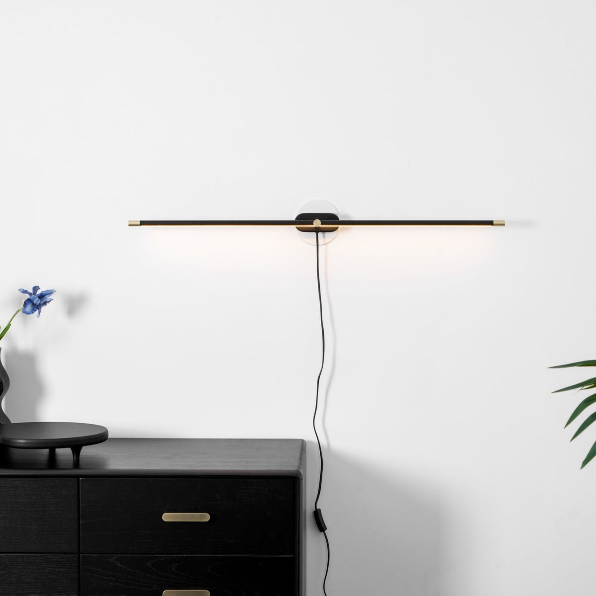 Bathroom Vanity Mirror Light Bar 27 in Metal Wall Mount LED Fixture Dimmable Warm Neutral Cool White for Makeup Bath Cabinet