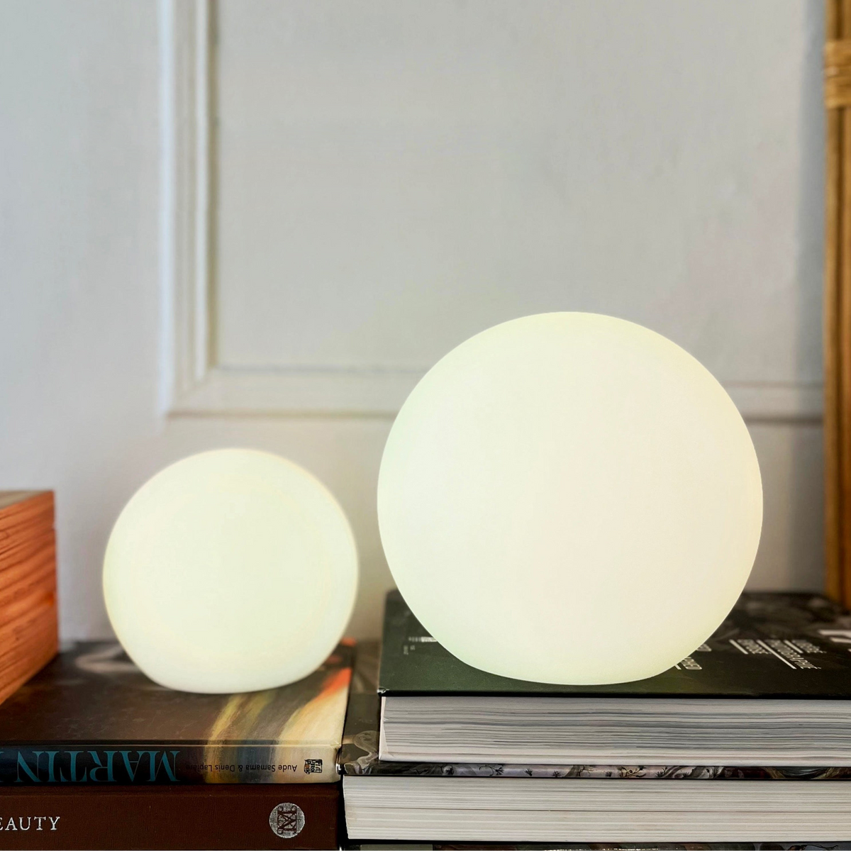 Rechargeable LED Mood Lamp 16-Color Dimmable Remote Control for Patio Bedroom Dining Indoor Outdoor Use