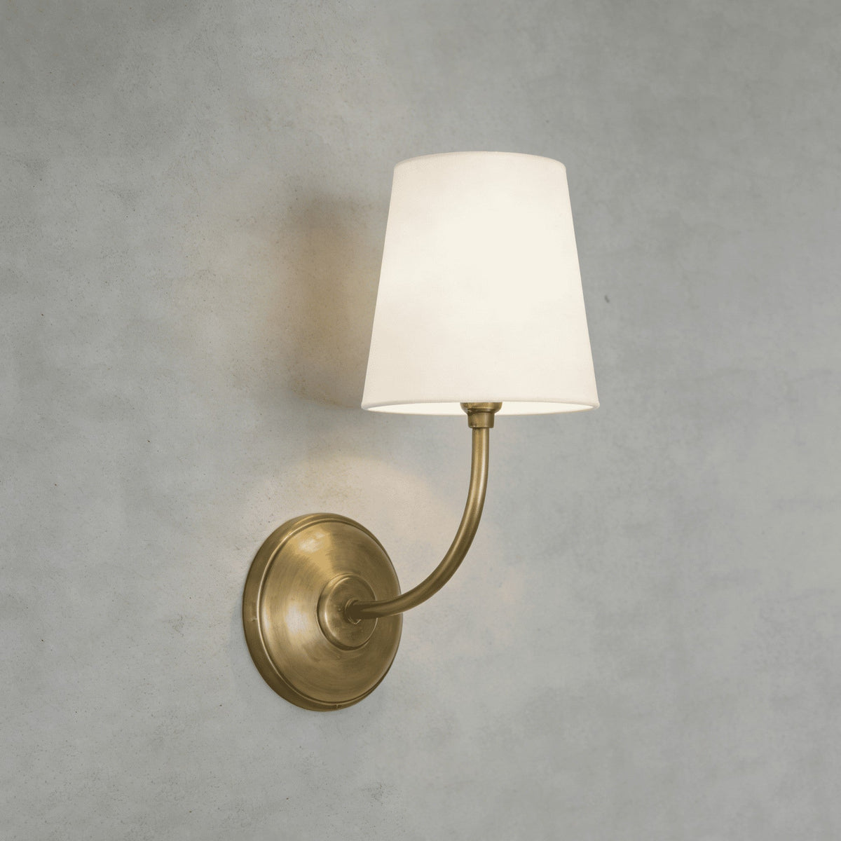Articulated Arm Wall Lamp with Fabric Shades for Bedroom Reading Nook Hallway Accent Task Lighting Adjustable Sconce Fixture Metal Brass Fin