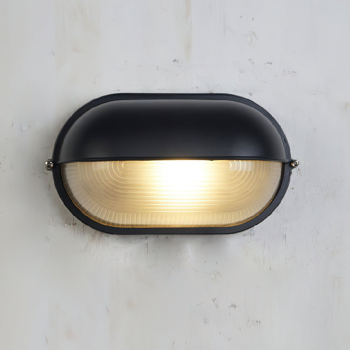 Aplique de pared industrial para exteriores con pantalla de vidrio estriado: lámpara resistente a la intemperie para porches, patios, entradas, puertas y jardines