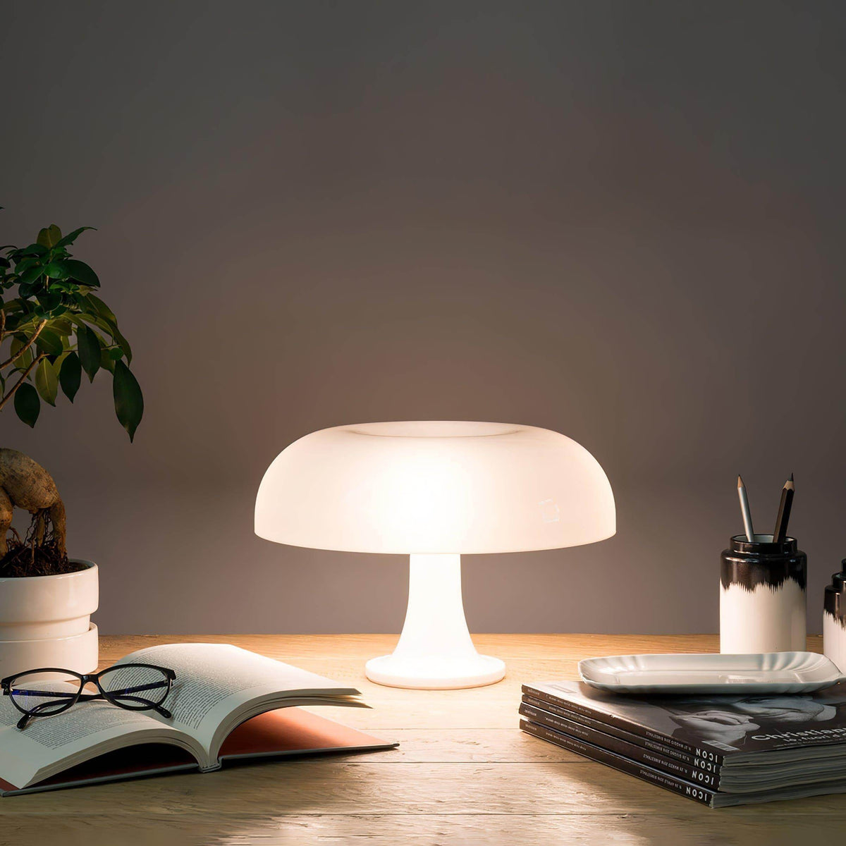 Mushroom Desk Lamp with Curved Metal Shade for Bedroom Nightstand Office Reading Study Ambient Lighting E14 Socket 40W Max 12.6 in Tall Mode