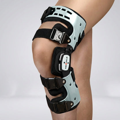 Hinged Knee Brace for Joint Support & Pain Relief – Adjustable Compression Stabilizer for Walking & Daily Activity