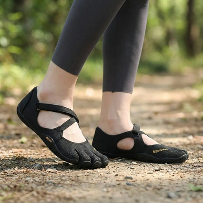 Five-Toe Barefoot Shoes for Women – Flexible Minimal Sole Water-Ready Slip-On for Yoga Gym Hiking Beach Everyday