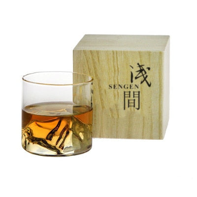 Crystal Whiskey Glass – Elegant Japanese Design for Whiskey and Sake