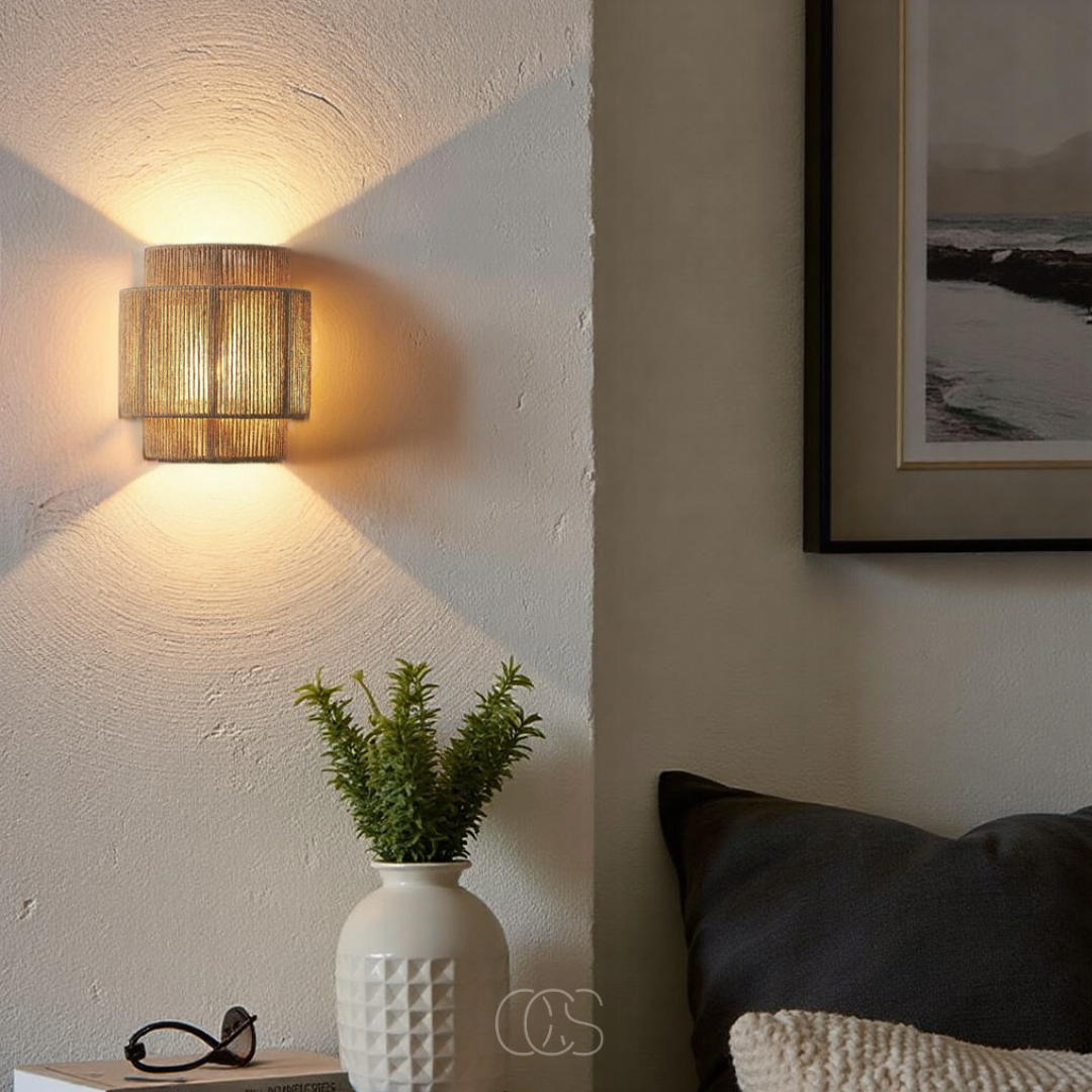 Aplique de pared de ratán tejido a mano con pantalla de fibra natural para dormitorio, sala de estar, pasillo, decoración bohemia, de granja, escandinava y Japandi, luz cálida